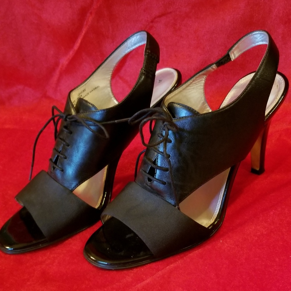 Tahari Black Heels